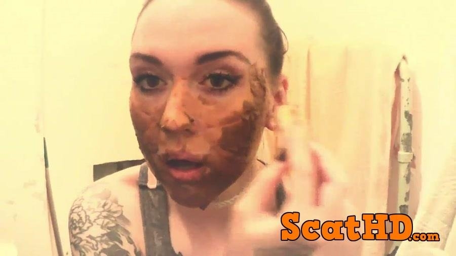Shitty make-up TUTORIAL - Sex With Dirty Betty (2018) [FullHD Quality / mp4]