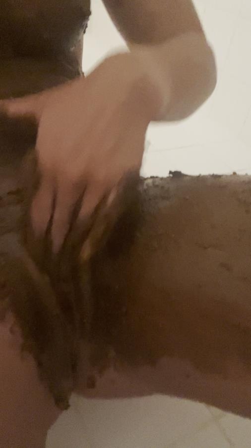 Hot girl smearing poo - Sex With venuslovexx (2025) [SD  / MPEG-4]