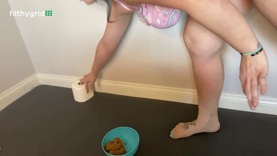 Ruby Poops in a Bowl (2025) [HD  / MPEG-4]