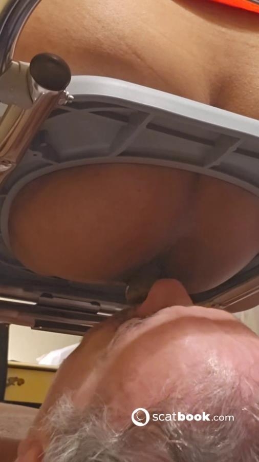 This Toilet Needs To Flush – GODDESS FIRE / GODDESSFIRE99 – MP4 (2025) [SD  / MPEG-4]
