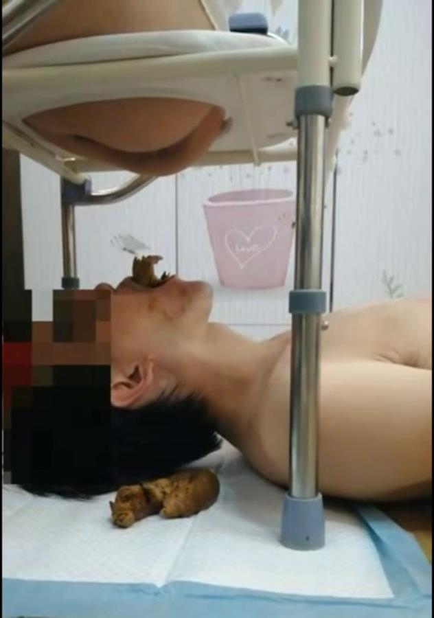 Chinese Scat Mistress Makes Big Shit on her Human Toilet P1 (2025) [SD  / MPEG-4]
