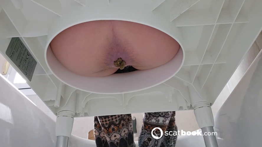 Pooping After 2 Days Without Doing It with Miss Lith Domina P1 (2025) [FullHD  / MPEG-4]