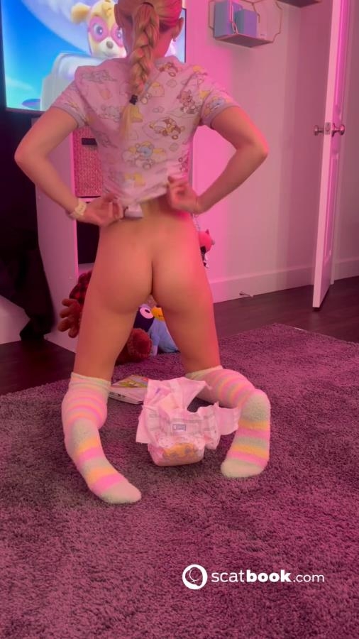 Messing my Huggies then Smooshing it Diaper Poop P1 (2025) [SD  / MPEG-4]