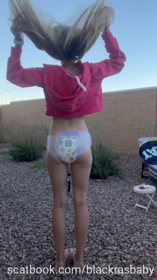 Outdoor Pullup Filling. P1 - Sex With Blackrasbaby (2025) [SD  / MPEG-4]